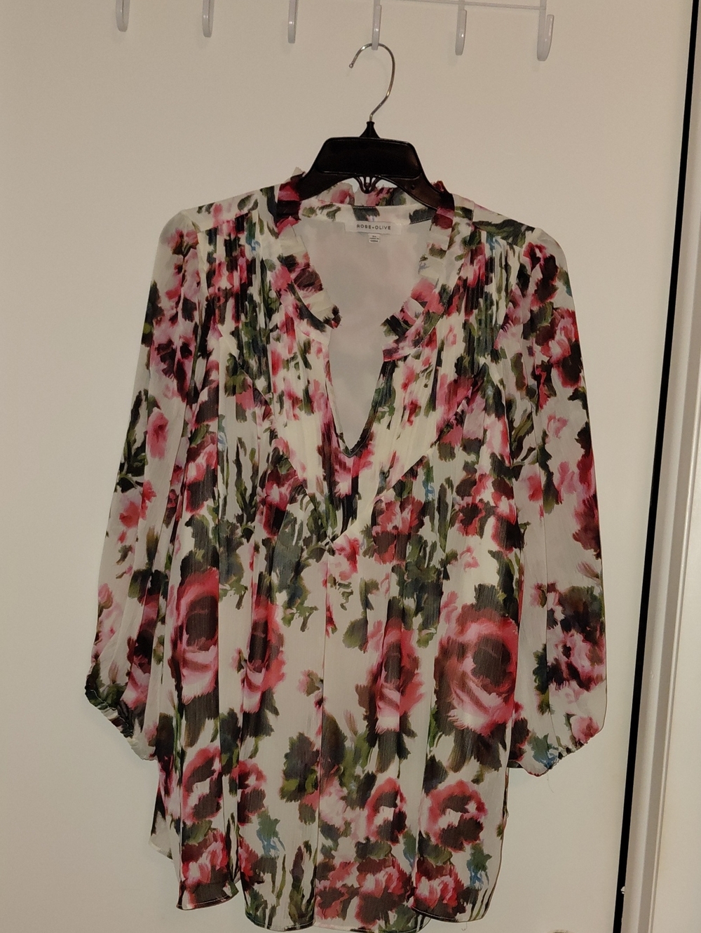 NWOT, ROSE & OLIVE,  Cream Blouse with Pink and Black Floral Print. Women's 2X